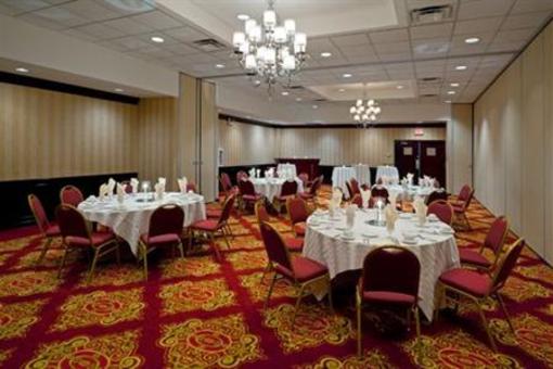 фото отеля Holiday Inn Budd Lake-Rockaway Area