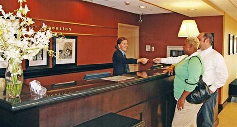 фото отеля Hampton Inn & Suites Houston-Bush Intercontinental Airport