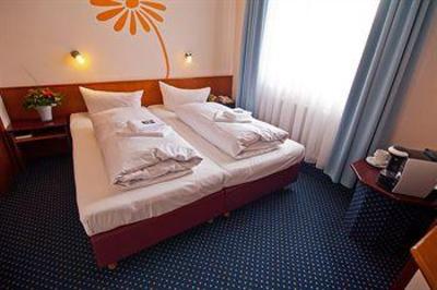 фото отеля Residenz Dusseldorf Hotel