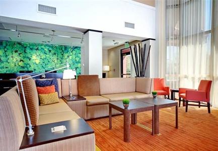 фото отеля Courtyard by Marriott Richmond Chester