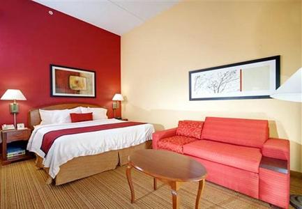 фото отеля Courtyard by Marriott Richmond Chester