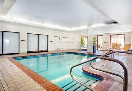 фото отеля Courtyard by Marriott Richmond Chester