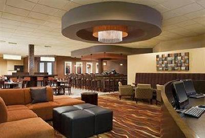 фото отеля Four Points by Sheraton Milwaukee North