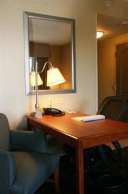 фото отеля Hampton Inn and Suites Chicago Deer Park