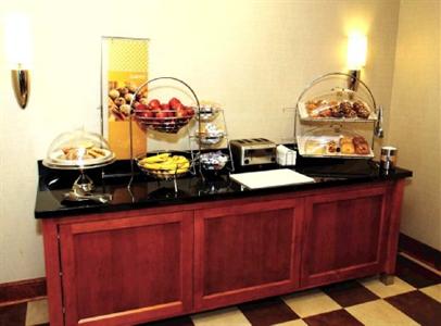 фото отеля Hampton Inn and Suites Chicago Deer Park