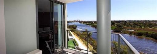 фото отеля Swan Riverside Luxury Apartment Perth
