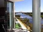 фото отеля Swan Riverside Luxury Apartment Perth