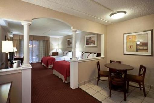 фото отеля Holiday Inn Mansfield Foxboro