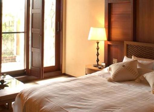 фото отеля Hotel Allamanda