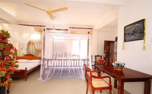 фото отеля Janasetha Luxury Apartment Galle