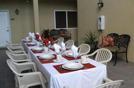 фото отеля Desert Surfside Waterfront Accommodations