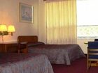 фото отеля Scottish Inn & Suites
