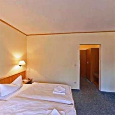 фото отеля Hotel Waldesruh Lengefeld