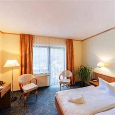 фото отеля Hotel Waldesruh Lengefeld