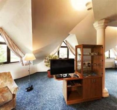 фото отеля Hotel Waldesruh Lengefeld