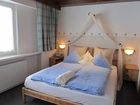 фото отеля Waldhof Appartements am Tennisplatz Ehrwald