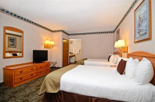 фото отеля BEST WESTERN Northwoods Lodge