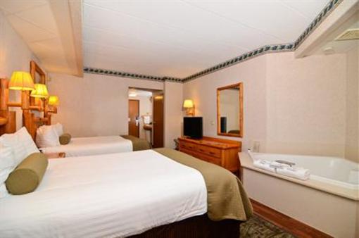 фото отеля BEST WESTERN Northwoods Lodge