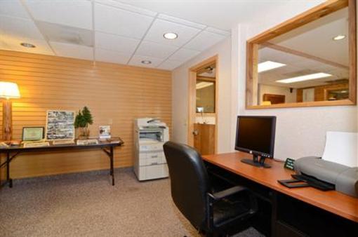 фото отеля BEST WESTERN Northwoods Lodge