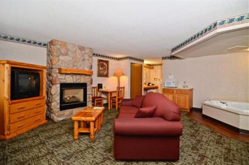 фото отеля BEST WESTERN Northwoods Lodge