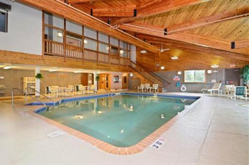 фото отеля BEST WESTERN Northwoods Lodge