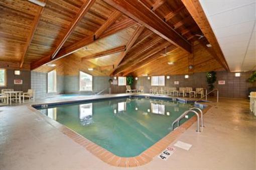фото отеля BEST WESTERN Northwoods Lodge