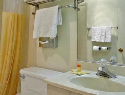 фото отеля Days Inn and Suites Red Bluff