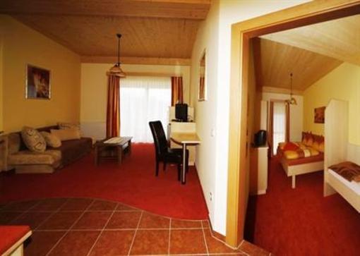 фото отеля Hotel Garni Zerza Hermagor