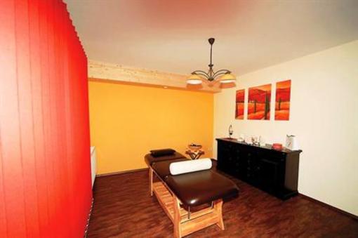фото отеля Hotel Garni Zerza Hermagor