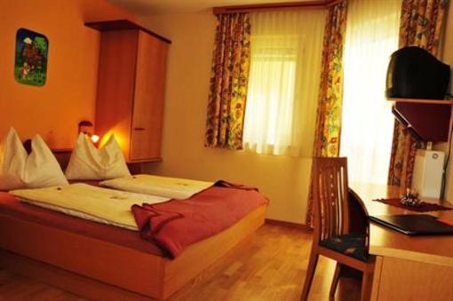 фото отеля Hotel Garni Zerza Hermagor
