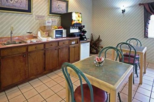 фото отеля Americas Best Value Inn Columbia