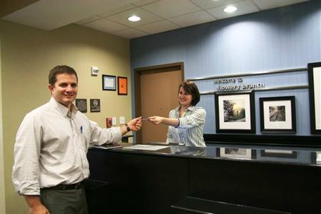 фото отеля Hampton Inn & Suites Flowery Branch