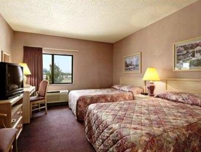 фото отеля Baymont Inn & Suites Paducah