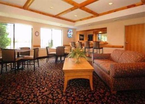 фото отеля Rodeway Inn & Suites Tomahawk
