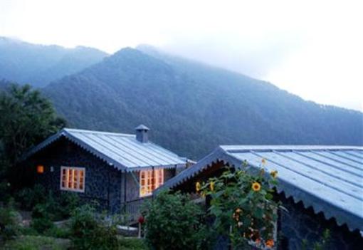 фото отеля The Nest Cottages