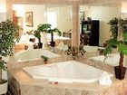 фото отеля Econo Lodge Inn & Suites Warren (Ohio)