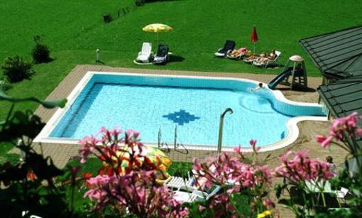 фото отеля Feriendorf Ponyhof Hotel Fusch an der Grossglocknerstrasse