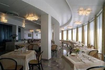 фото отеля Hotel Torremaura Cervia