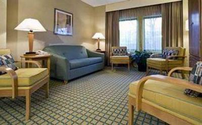 фото отеля Embassy Suites Chicago O'Hare Rosemont