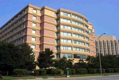 фото отеля Embassy Suites Chicago O'Hare Rosemont