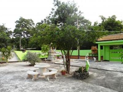 фото отеля Ban Khun Ning Si Chang Resort