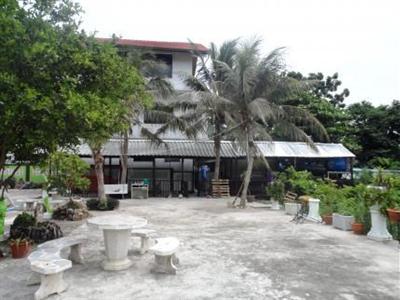 фото отеля Ban Khun Ning Si Chang Resort