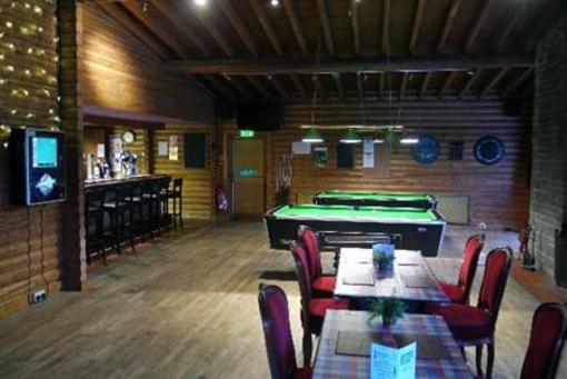 фото отеля Log Cabin Hotel Kirkmichael