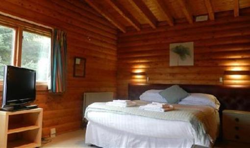 фото отеля Log Cabin Hotel Kirkmichael