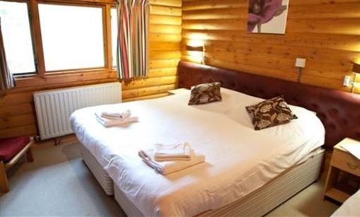 фото отеля Log Cabin Hotel Kirkmichael
