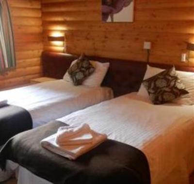 фото отеля Log Cabin Hotel Kirkmichael