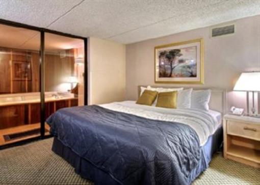 фото отеля Clarion Hotel Muscatine