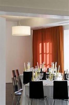 фото отеля Gasthaus Hotel Zur Schonenburg Schönberg am Kamp