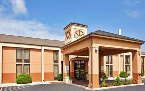фото отеля Holiday Inn Express Marshfield Springfield Area