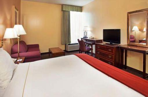 фото отеля Holiday Inn Express Marshfield Springfield Area